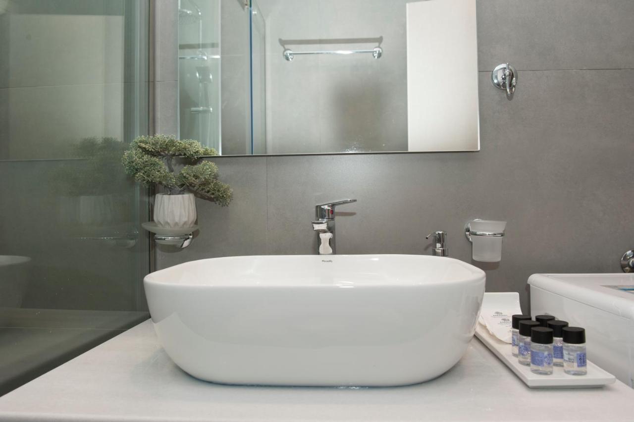 Olympia Luxury Apartment In Marousi Athena Bagian luar foto
